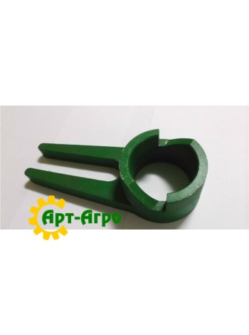 A24693 Eccentric fork of the drive engagement mechanism. Fist (element of the machine)