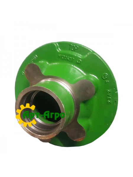 H130407 Hub John Deere
