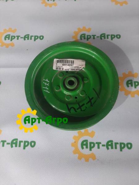 AH14097 Шкив привода МКШ зерновой жатки John Deere