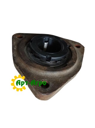 H027.106+1680208 Bearing unit housing (triangular housing B/V) with bearing H027.106+1680208 Bearing unit housing (triangular housing B/V) with bearing
