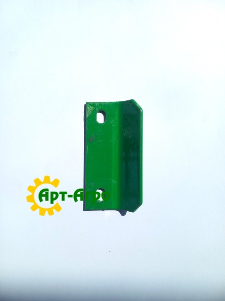 H177647 Уголок крепления подбарабанья John Deere