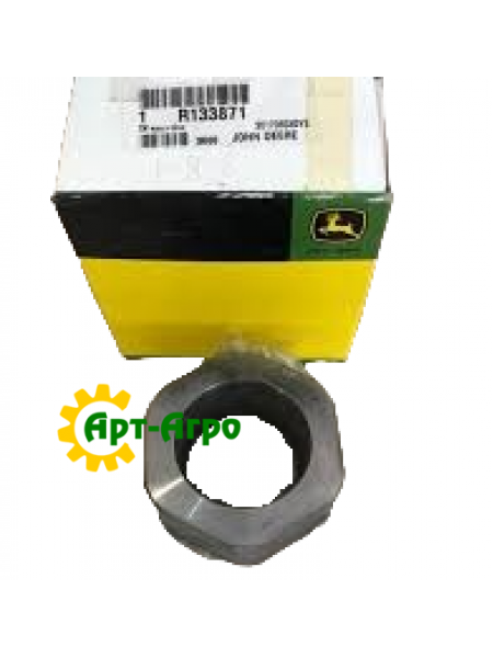R133871 Розпірна втулка переднього мосту John Deere
