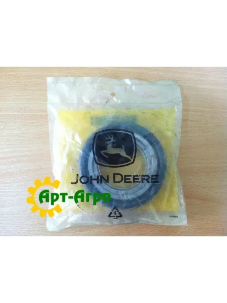 RE208256 Сальник John Deere