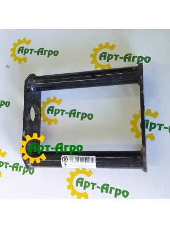 84433703 Подовжувач кронштейна заднього ліхтаря New Holland