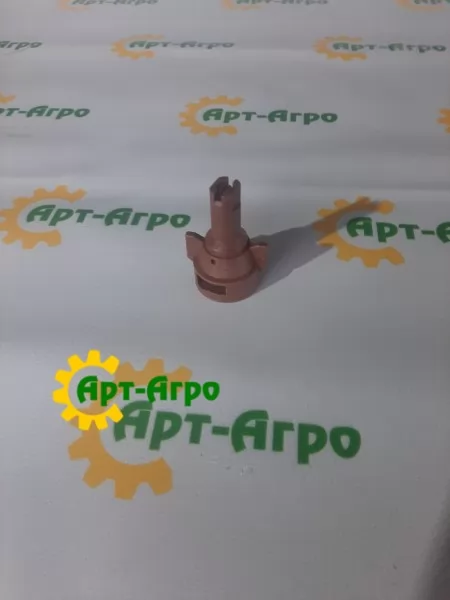 AIC11005-VP TeeJet  Распылитель с подсосом воздуха, полимер, в сборе с колпачком, коричневый