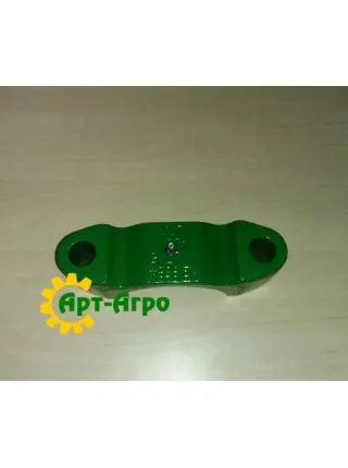 AN213349 Wspornik John Deere