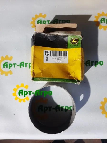 R532008 Tuleja wałka rozrządu John Deere