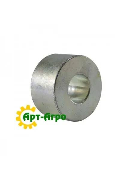 H134114 Втулка распорная дисков приводных колес сеялки John Deere