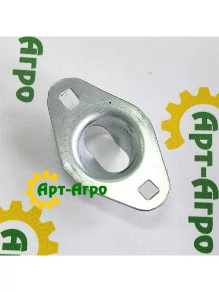LA323235250 LAVERDA auger pin bearing flange (upper) LA323235250 LAVERDA auger pin bearing flange (upper)