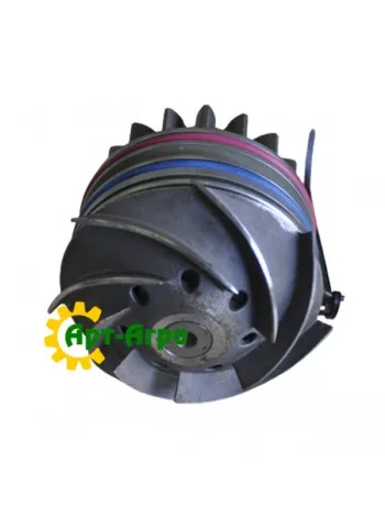 R521456 Pompa wodna John Deere