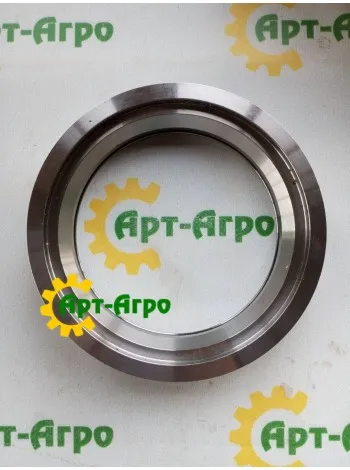 239529A1 Втулка , MX255/270/STX CNH