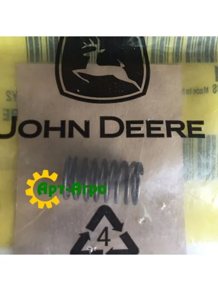 R128397 Пружина клапана садней крышки КПП John Deere