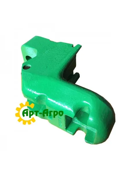 RE566117 Кронштейн причіпного пристрою задньої навішування трактора JOHN DEERE