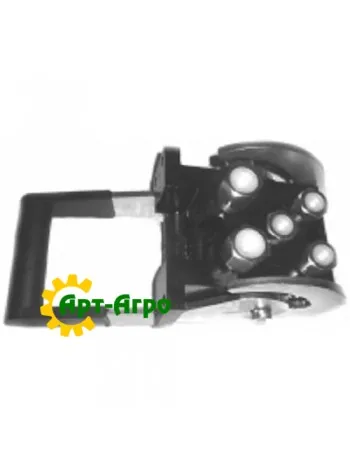 84434997 Quick coupler. CNH header connections