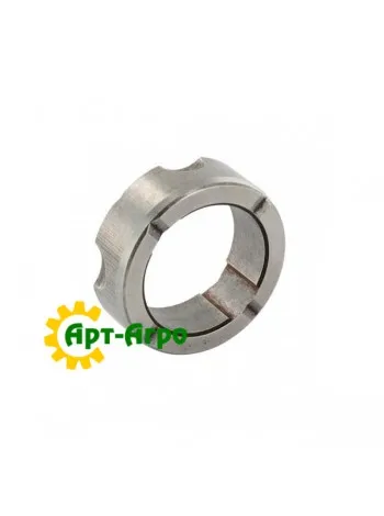 R124701 Spacer sleeve for John Deere front axle drive shaft