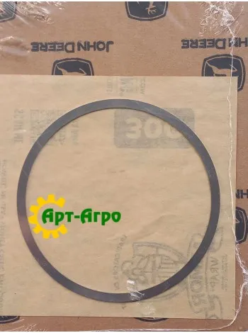 R301428  Прокладка регулировочная (0,725 мм) John Deere