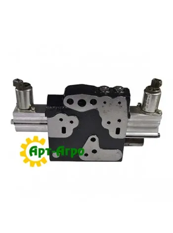 447226A5 CNH valve section