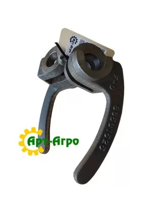 86567524 Держатель(правый) CNH