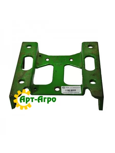 A82403 Пластина кріплення кронштейна секції, що висіває John Deere A82403 Пластина кріплення кронштейна секції, що висіває John Deere