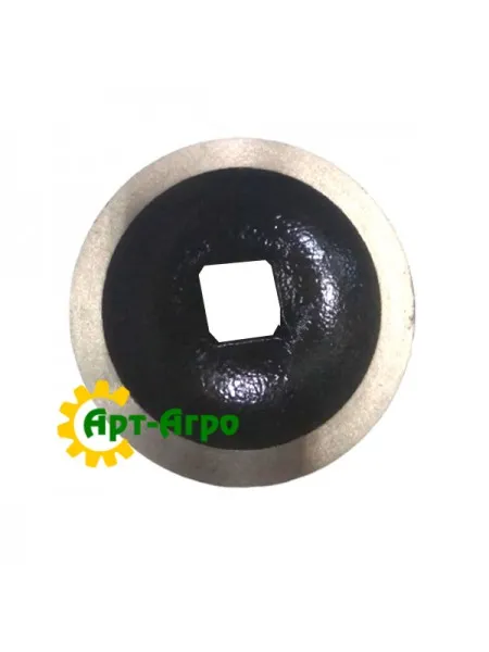 437774A1 Проставка довга CNH