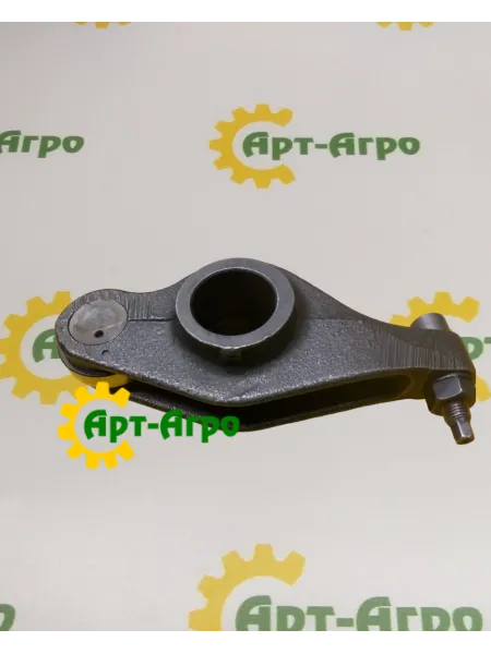 504165682 Коромисло CNH