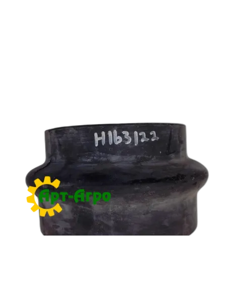 H163122 John Deere shroud