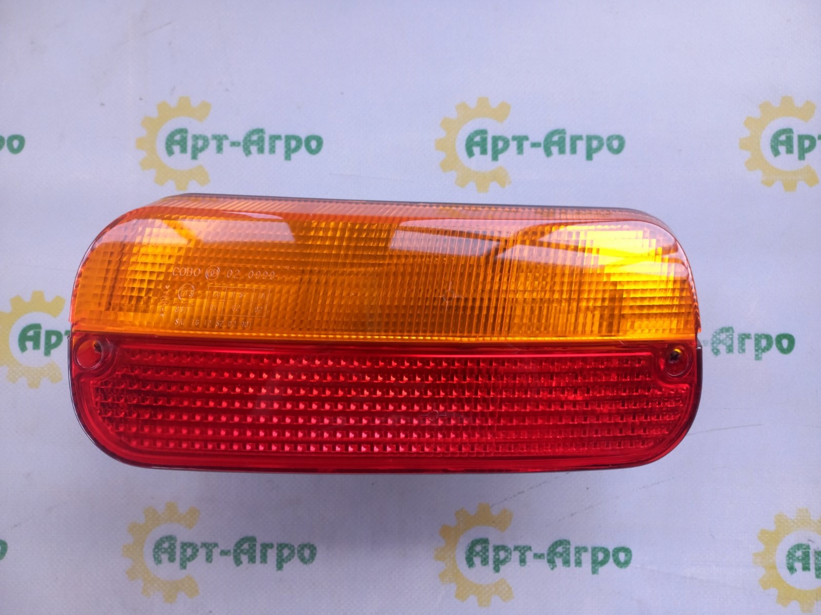 82026300 Światło tylne prawe CNH