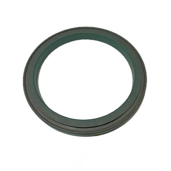 AR67942 Uszczelniacz olejowy tylnego wału korbowego John Deere