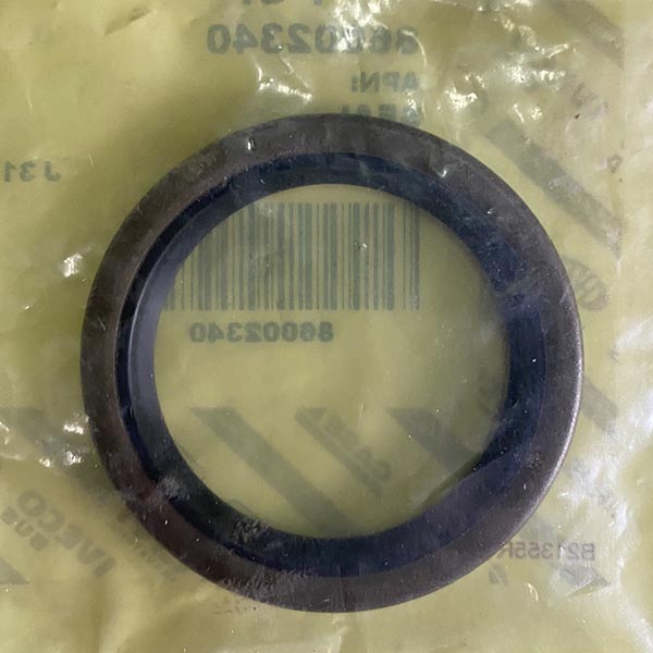 86002340 Uszczelka olejowa CNH