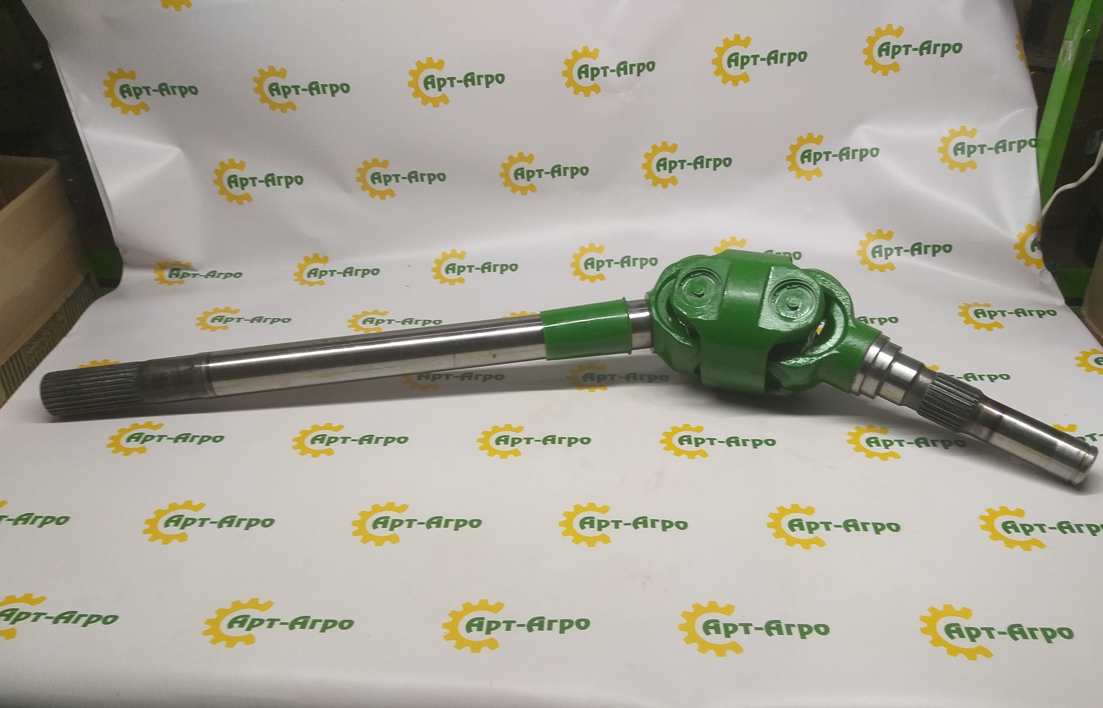 RE227386 Wał napędowy przedniej osi John Deere