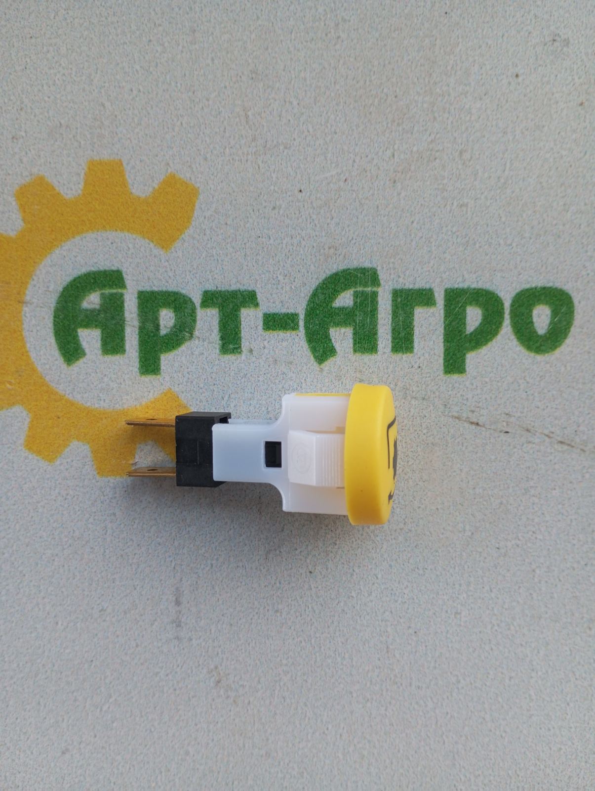 82025856 Lampa odbioru mocy CNH