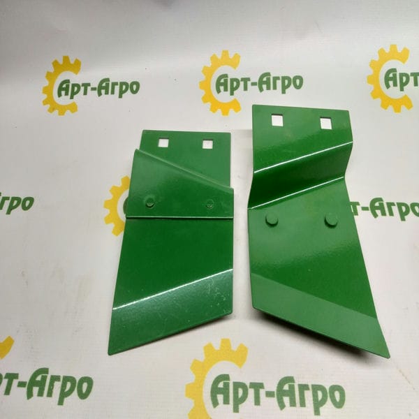 G26443 Prawy środek czyszczący tarczę redlicy John Deere (Greenly)