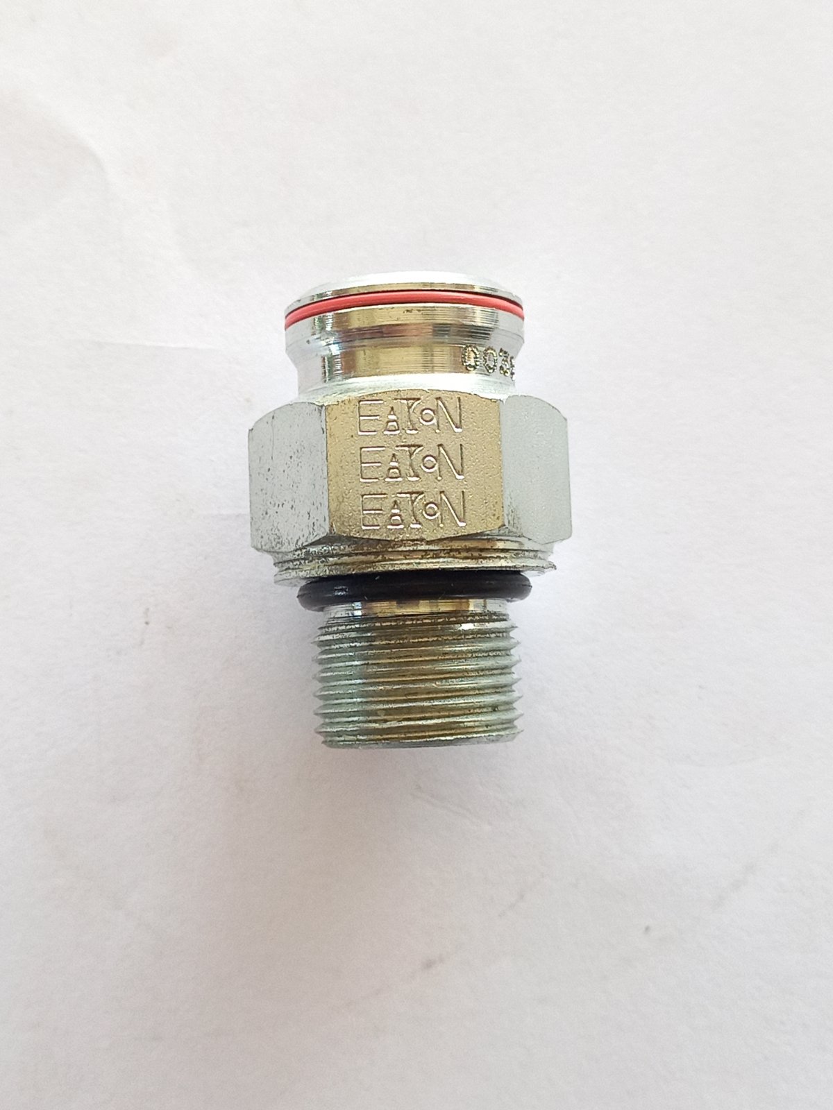 87331075 Złączka hydrauliczna CNH