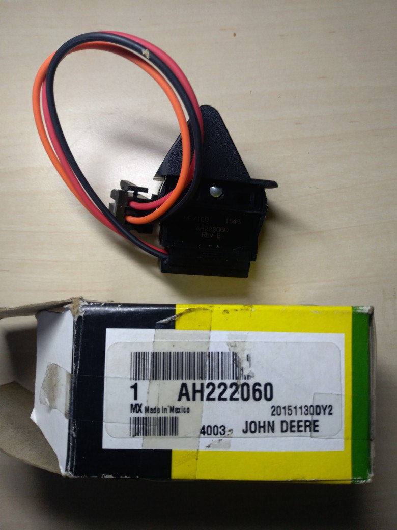 AH222060 Przełącznik John Deere