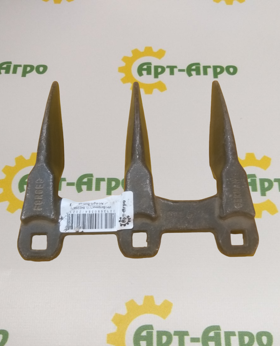 84225871 Potrójny palec kombajnu New Holland 740CF