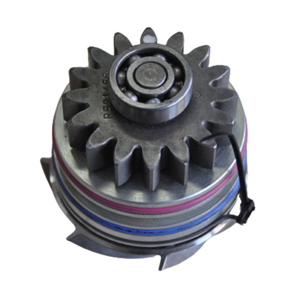 R521456 Pompa wodna John Deere