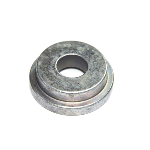 HXE15909 Dystans John Deere (HD)