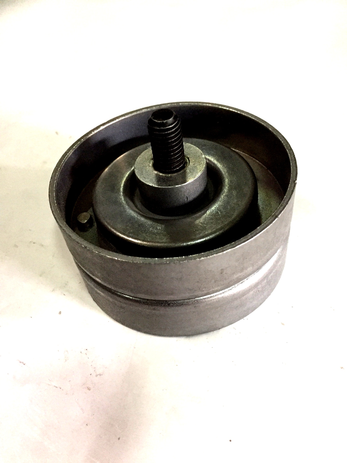 AL157596 Tension Roller Intermediate JOHN DEERE (analog)