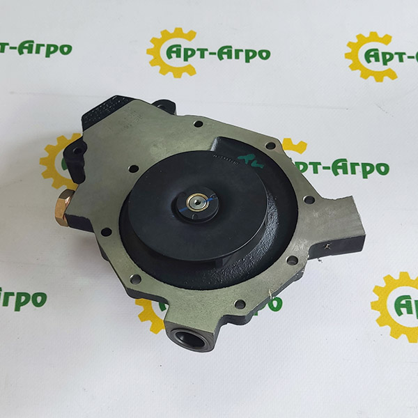 RE546918 Pompa wodna (pompa) do silnika John Deere