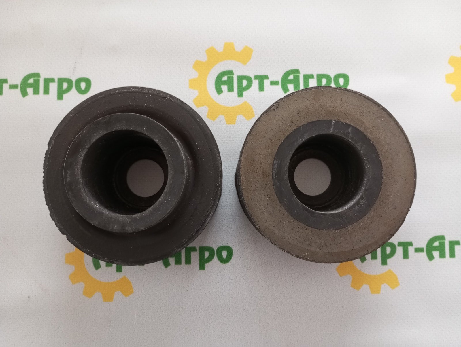 87757853 Подушка кабіни STX535 CNH