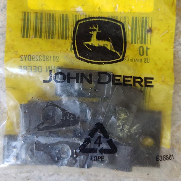FH311774 Гайка панелі John Deere