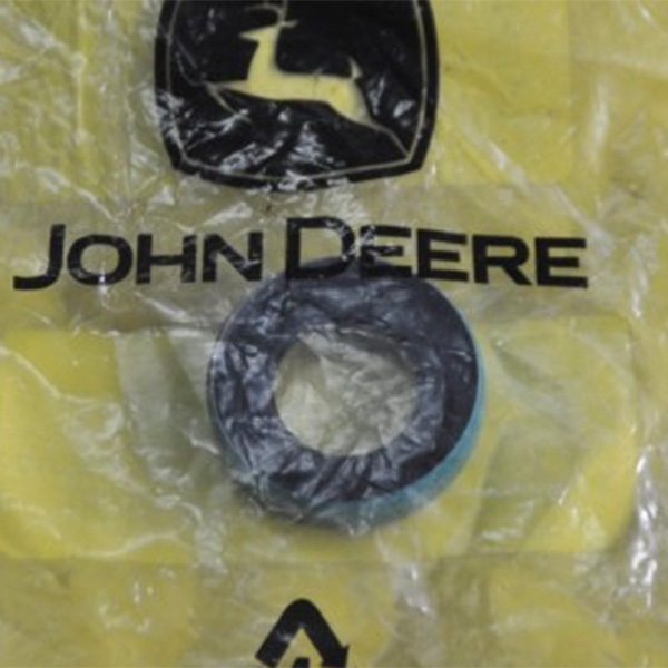 AN113330 Манжета редуктора реверса наклонной камеры John Deere