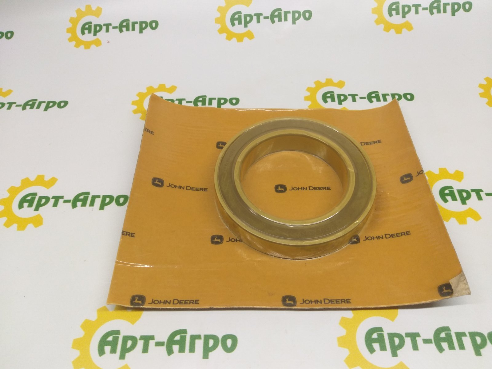 AH125975 JOHN DEERE Підшипник кульковий приводу соломотрясу
