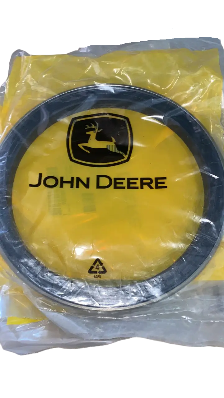 RE590718 Сальник John Deere