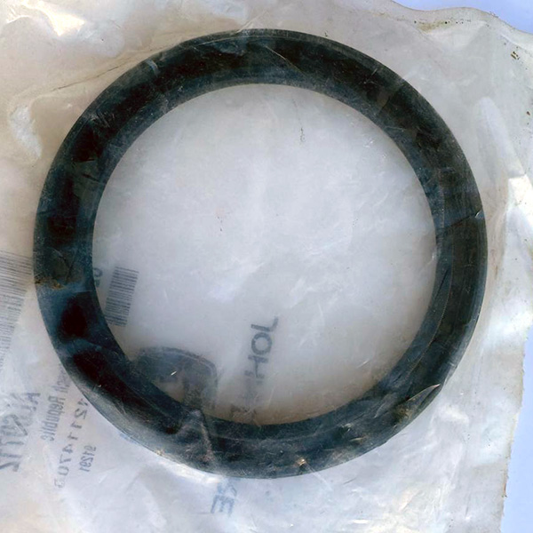 AL69712 Oil seal John Deere