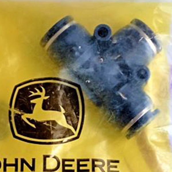 A89924 Штуцер тройник JOHN DEERE